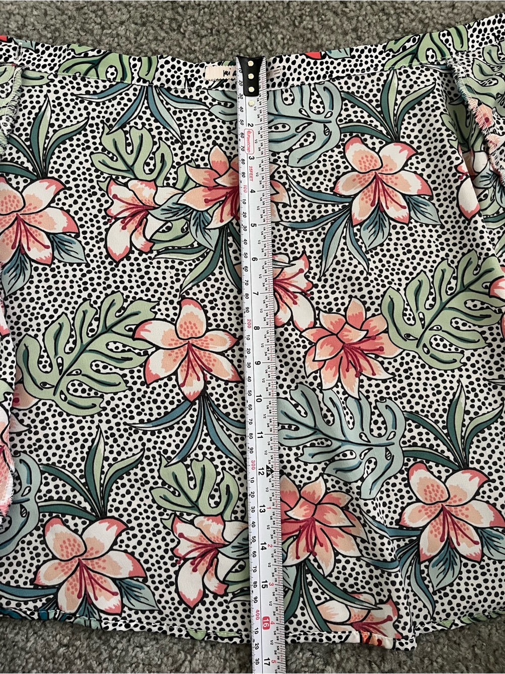Mi Ami Floral Wrap Tie Skirt in Coral and Navy - Picture 4 of 6
